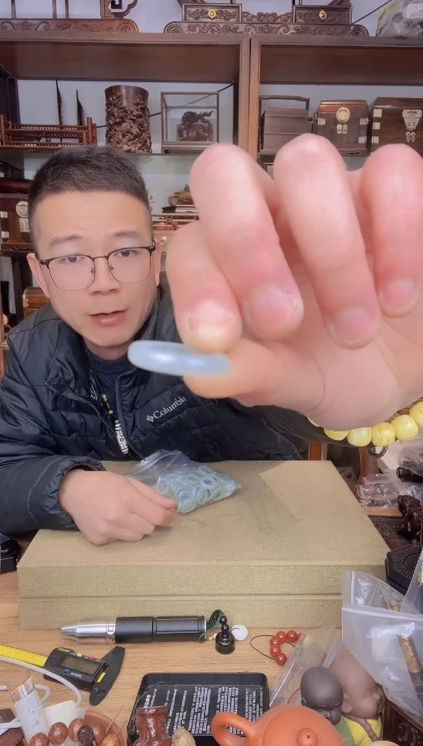 【闪购商品】乌木类书架649翠17戒指