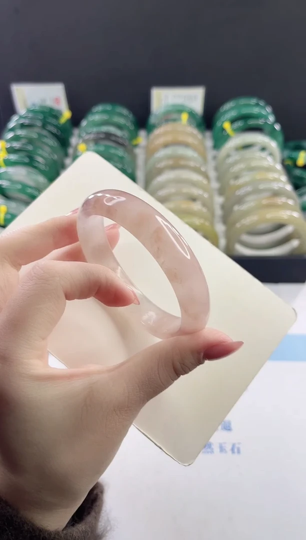 未镶嵌手镯石英质玉多样性发货V47