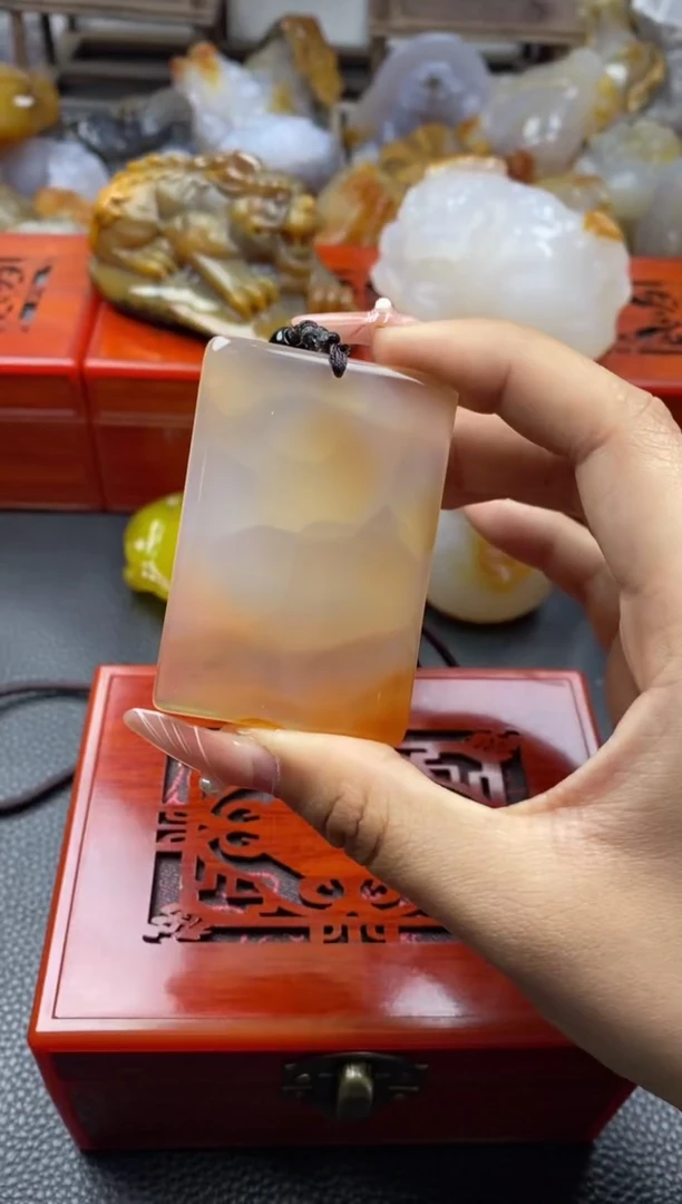 【闪购商品】玛瑙/玉髓挂件未镶嵌00