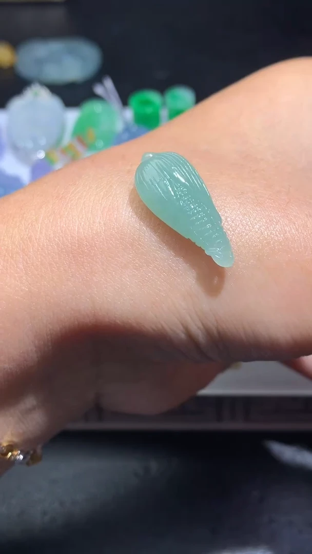 未镶嵌定制翡翠毛货