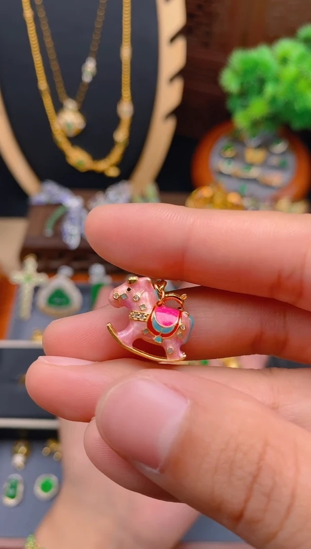 【闪购商品】翡翠吊坠(不含链)银S925镶嵌粉色木马