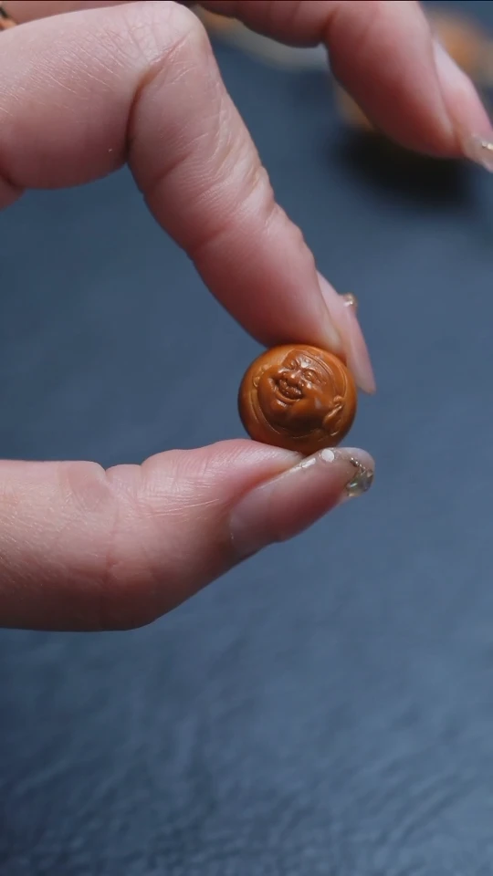 【闪购商品】橄榄核吊坠苏工橄榄核