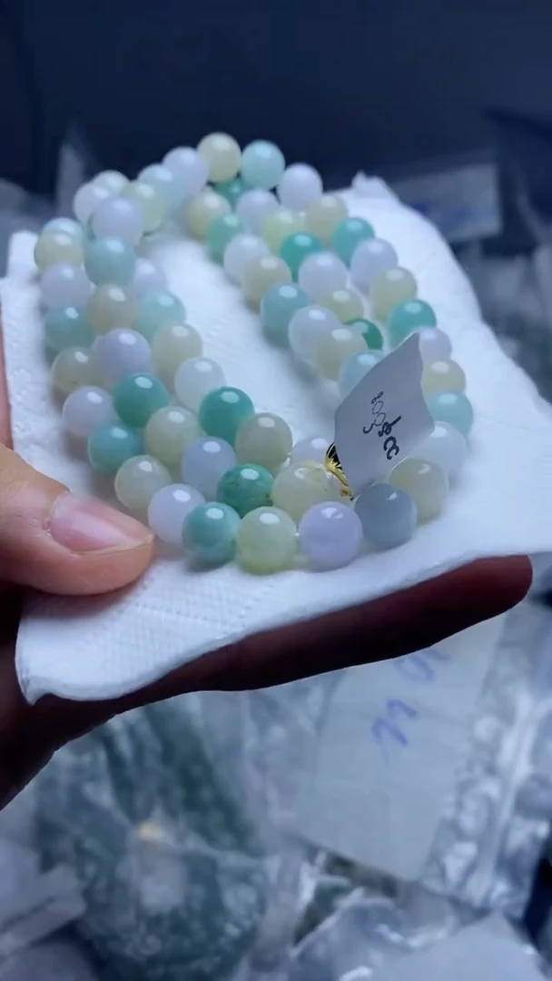 定制翡翠未镶嵌珠串