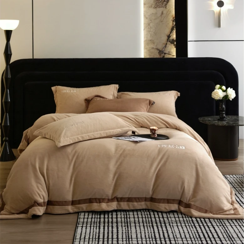 【五秒速热】升级款云绒短绒绒刺绣轻奢拼角冬天保暖全消光四件套