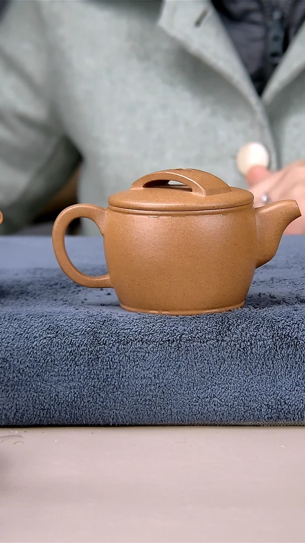 【闪购商品】紫砂茶壶汉娃 梨皮黄段150/160