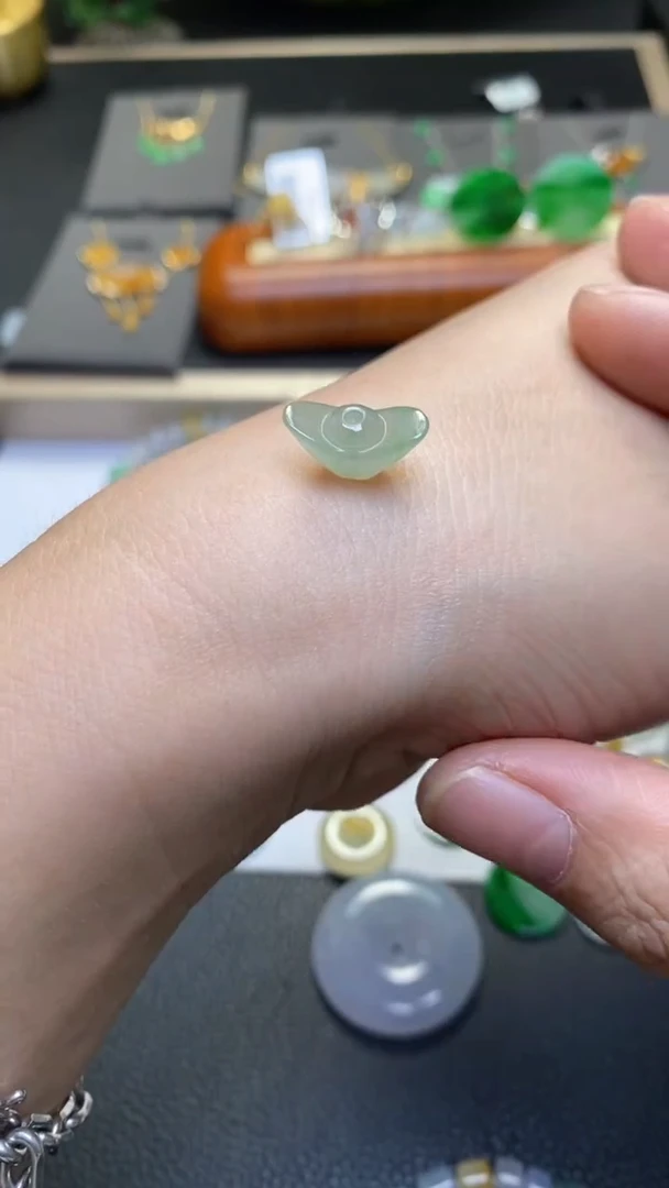 颈饰未镶嵌翡翠净货34368