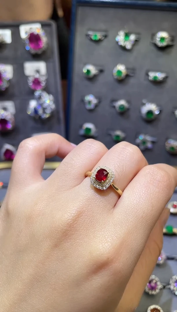 【闪购商品】红宝石戒指18K金镶嵌/无烧鸽血红/0.69ct