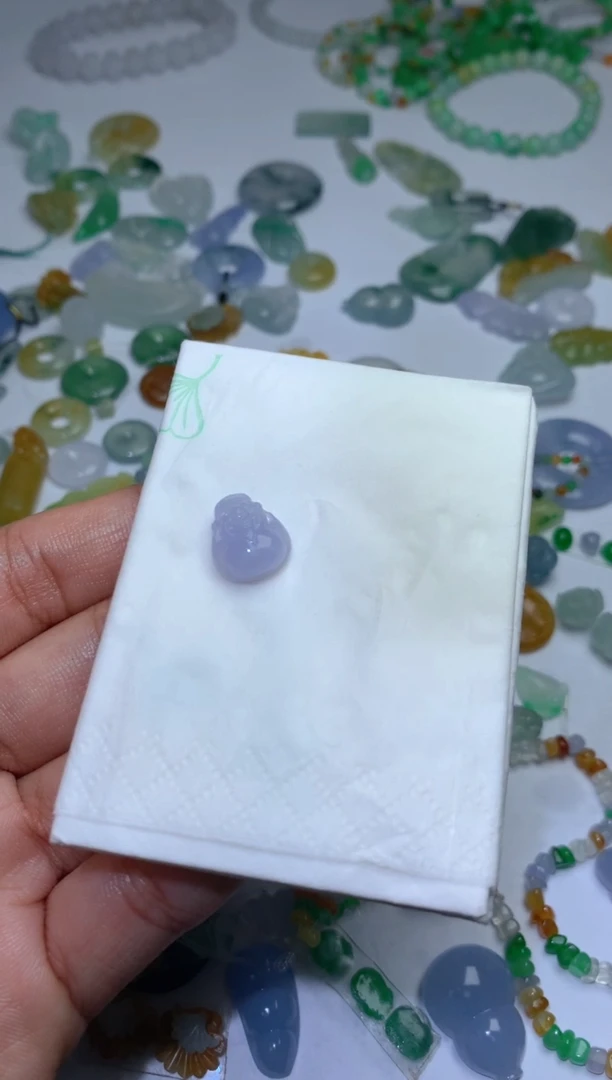 未镶嵌定制翡翠毛货