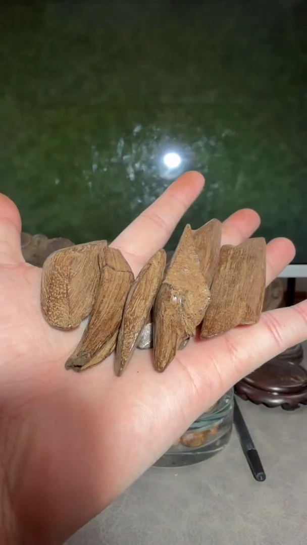 沉香吊坠多样性发一