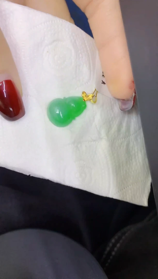 颈饰18K金镶嵌翡翠缅甸天然翡翠A货