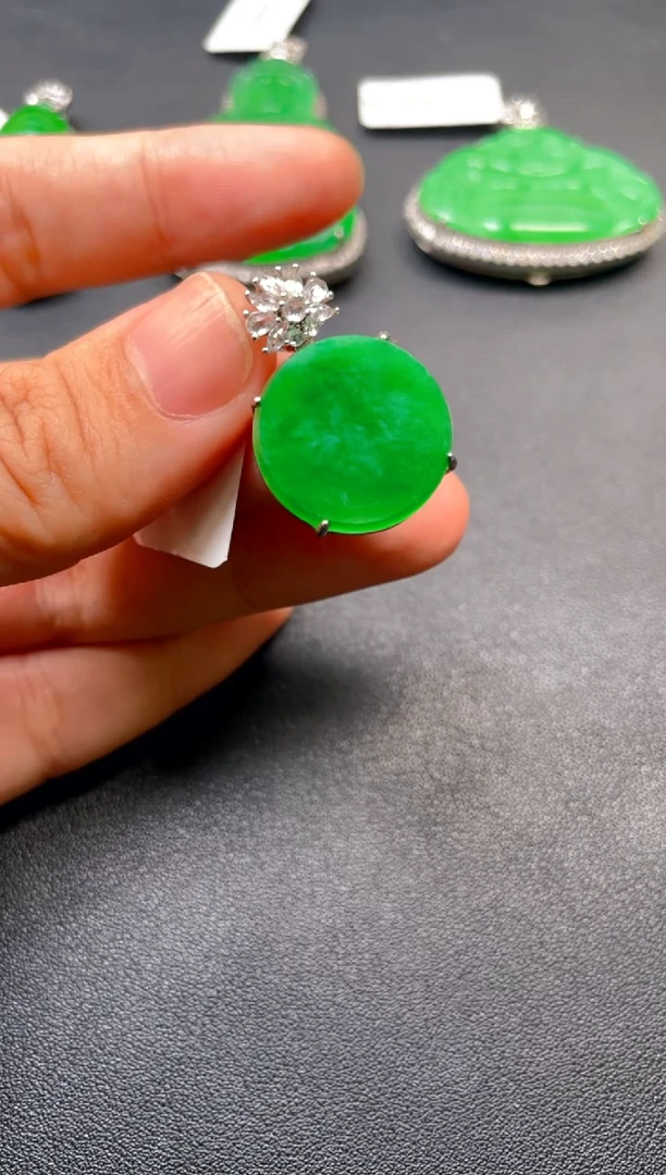 吊坠(不含链)银S925镶嵌翡翠吊坠