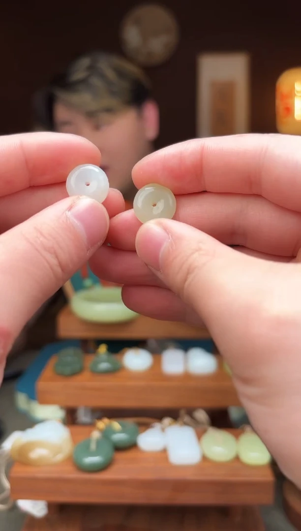 未镶嵌和田玉挂件ff32-平安扣