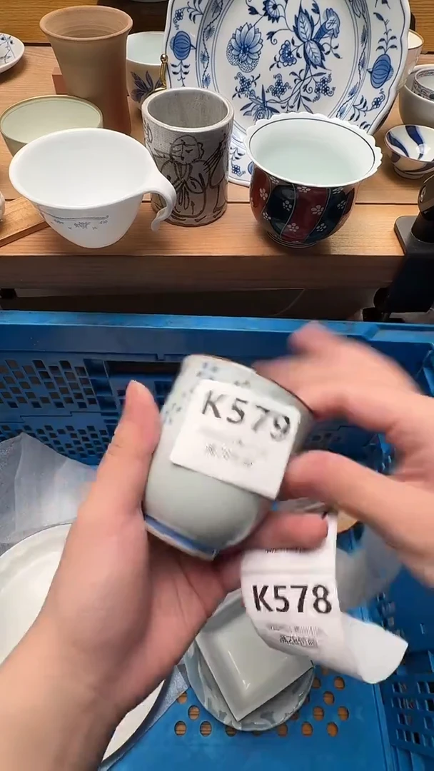 瓷片雪****❄579