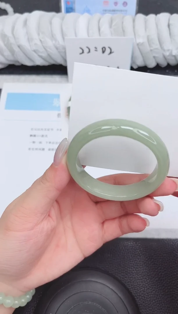 未镶嵌手镯石英质玉20-52.3
