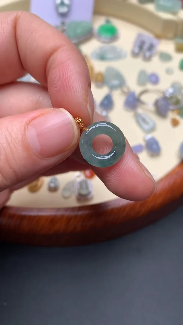 【闪购商品】翡翠颈饰18K金镶嵌翡翠镶嵌甜甜圈