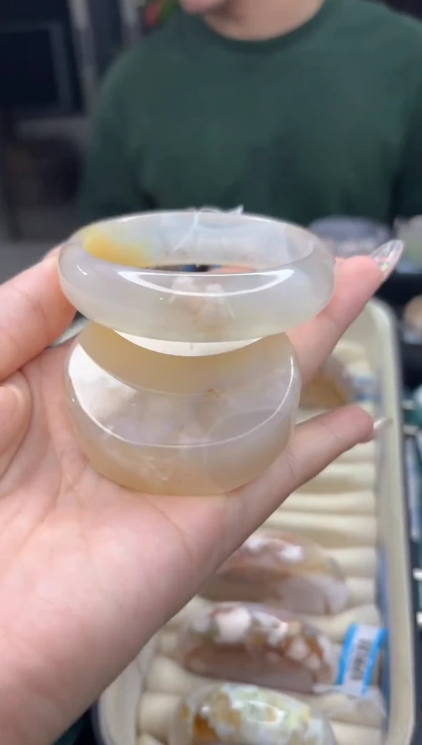 石英质玉手镯未镶嵌57(57圈赠送镯心)