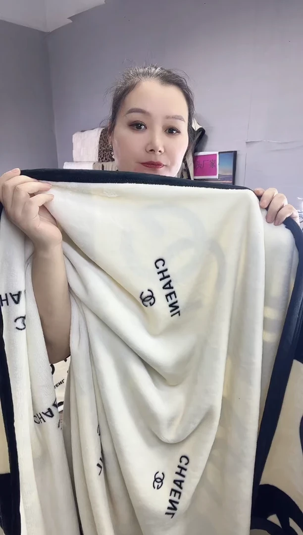 法兰绒双层黑白格1.15*2m  特殊尺寸