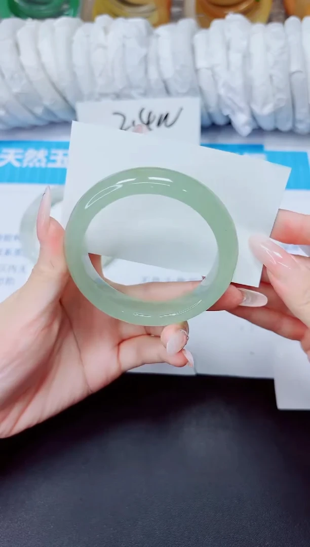 石英质玉手镯未镶嵌114/54