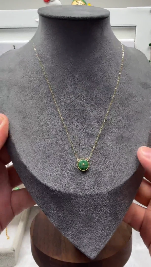 套链18K金镶嵌翡翠缅甸天然翡翠a货