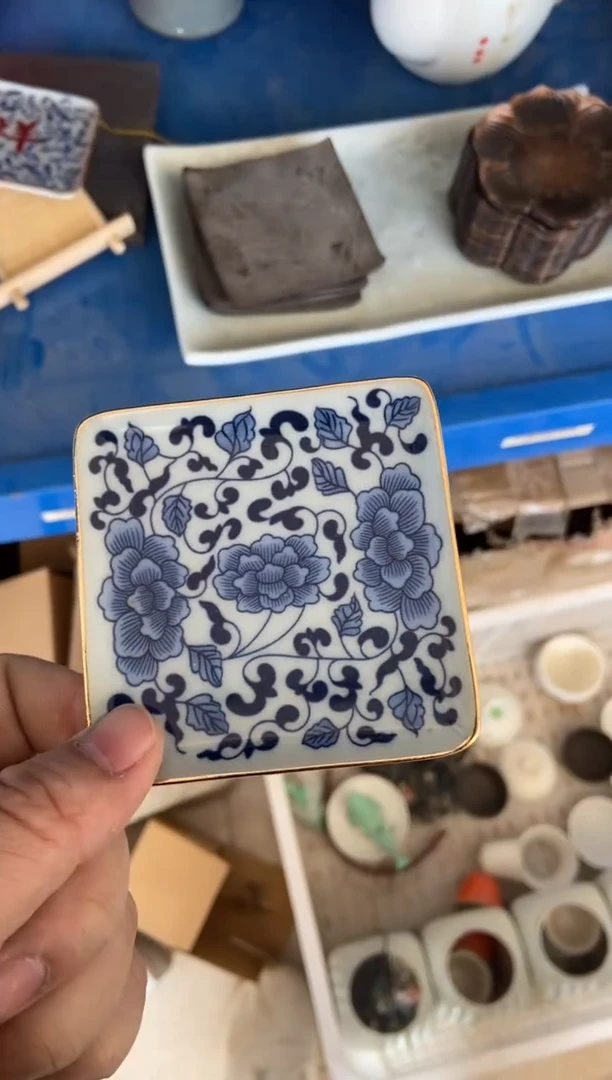 无运费险有瑕疵的摄影的产品有使用过的痕迹有点脏介意勿拍