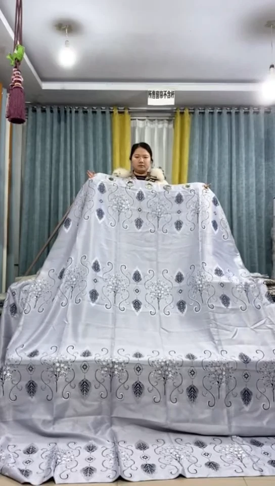 布成品窗帘    5.8*2.7