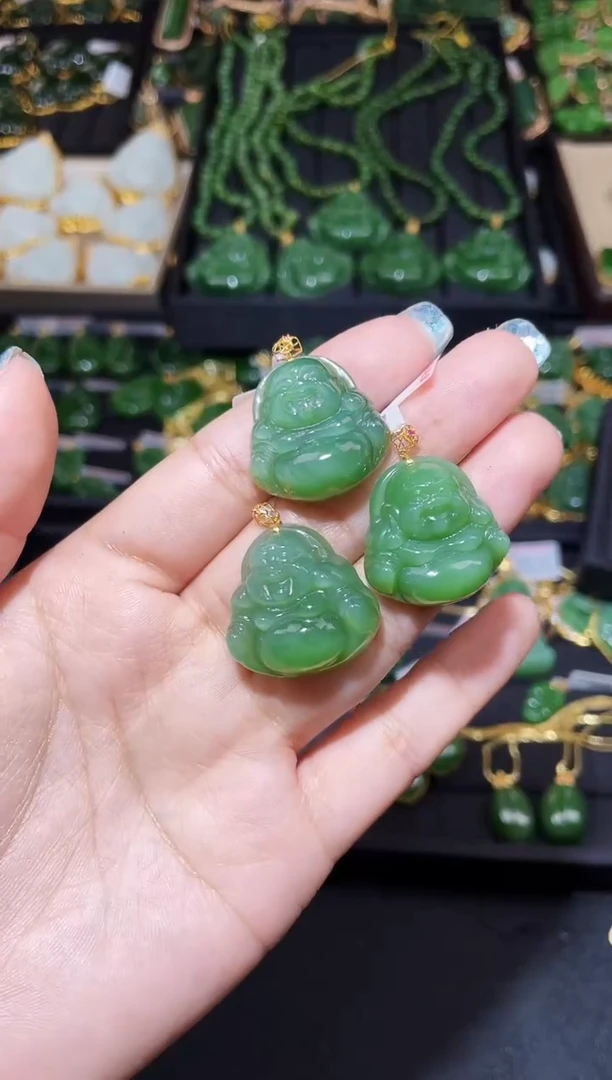 和田玉18K金镶嵌吊坠(赠链)26MM 多样性发一