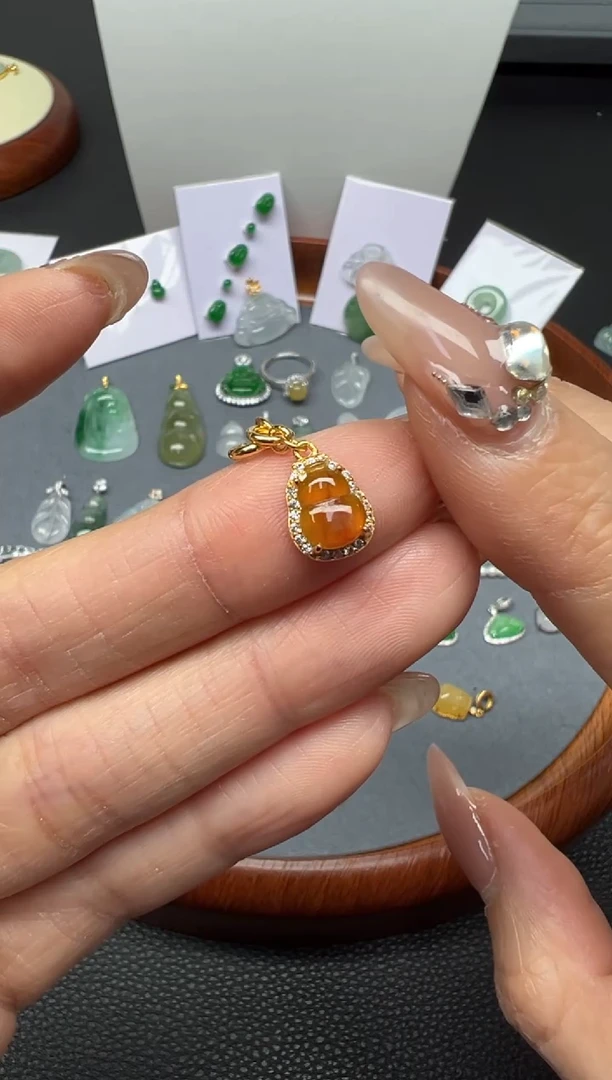 颈饰银S925镶嵌翡翠（30号链接）纯天然A货缅甸翡翠葫芦（滴溜）