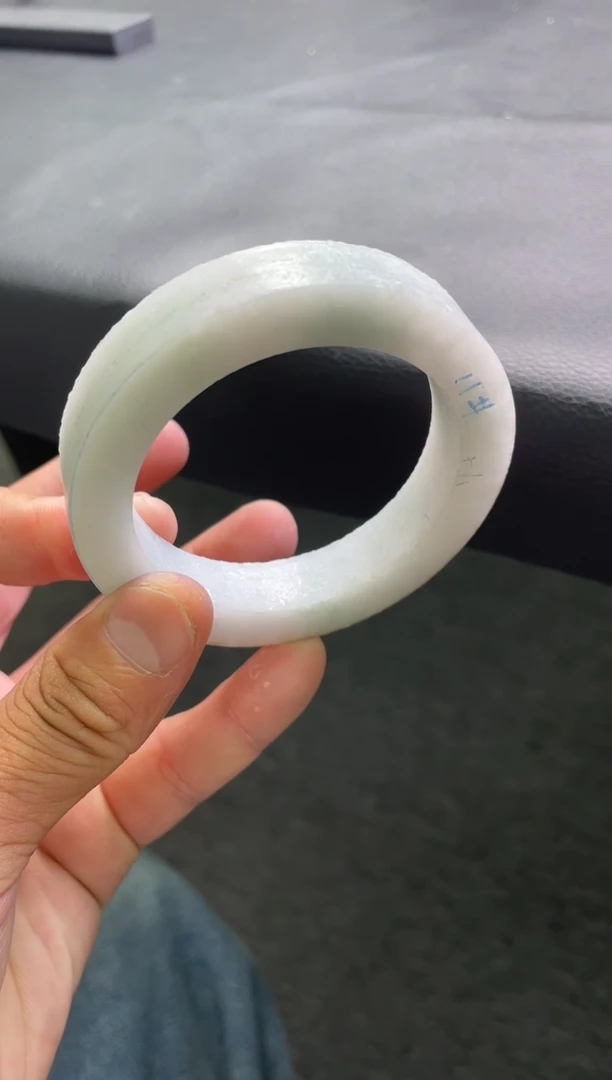 未镶嵌手镯定制翡翠手镯