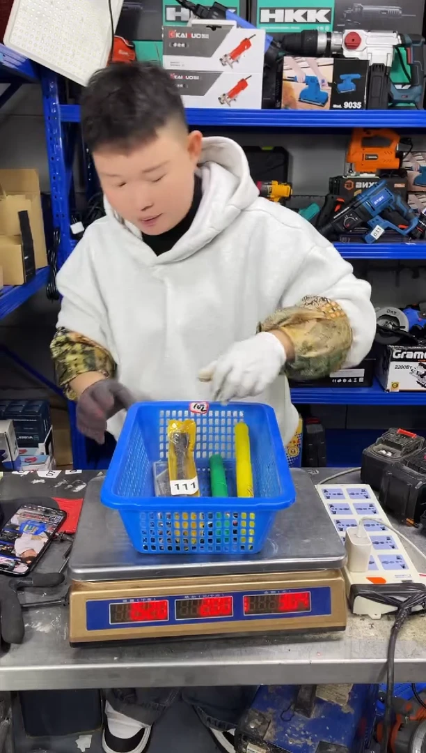 少****虾二手工具听讲解看图片下单 没有运费险111