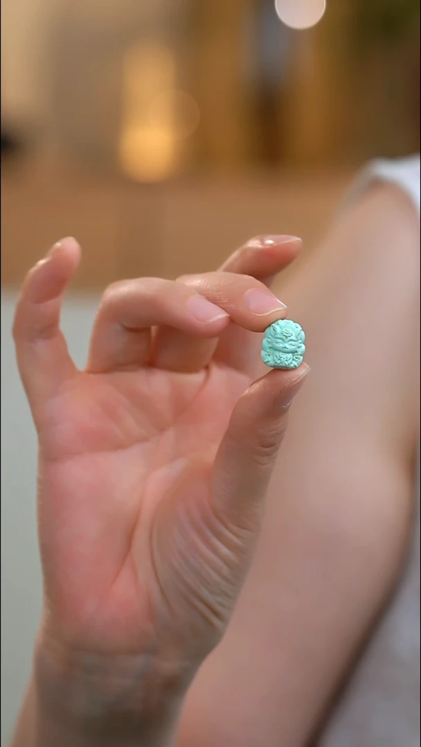 绿松石颈饰未镶嵌雕刻阿狸*