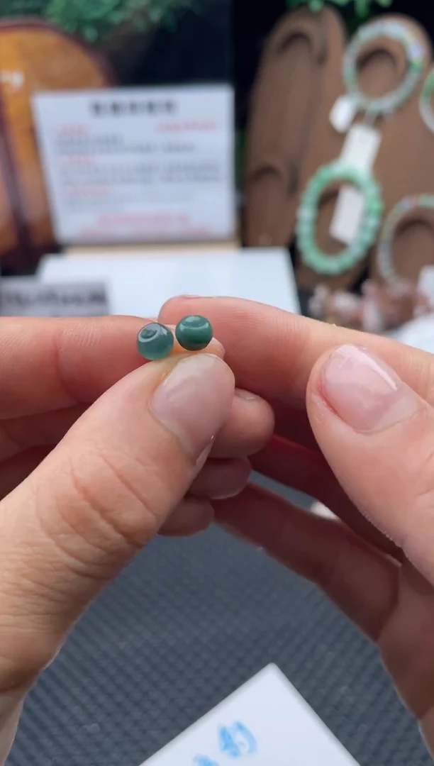 银S925镶嵌翡翠耳饰耳钉