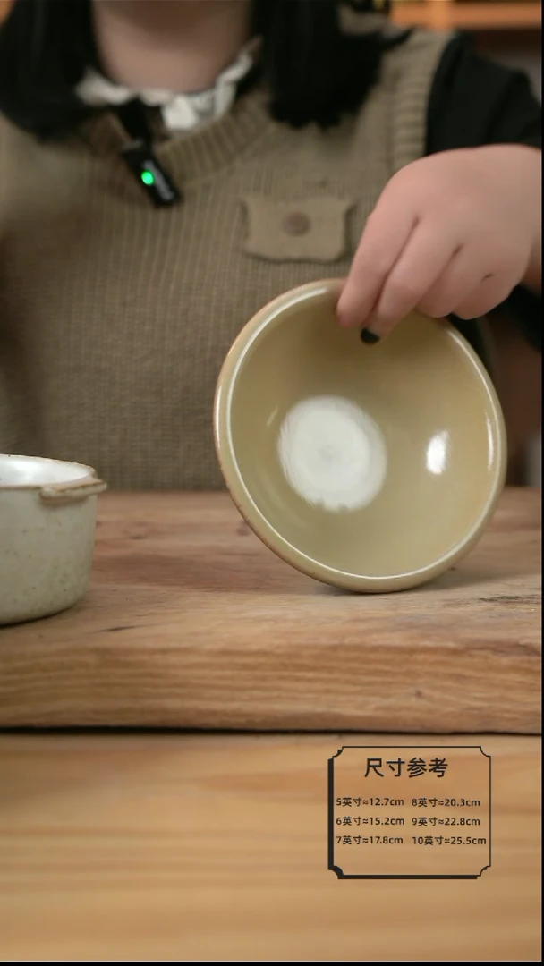 【闪购商品】复古红色的帽子米饭碗