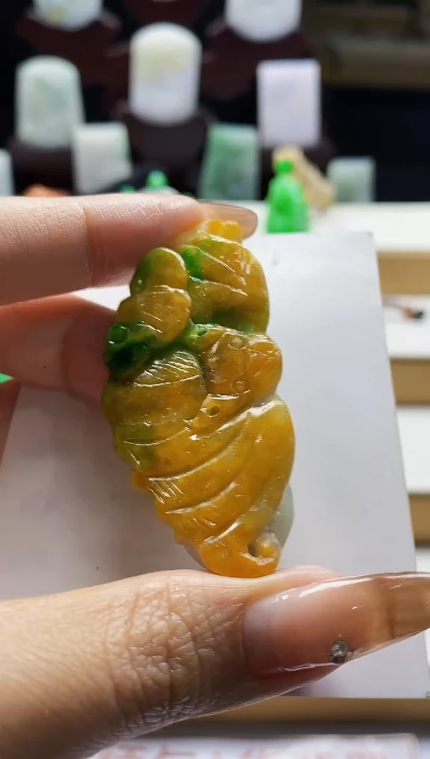 颈饰未镶嵌翡翠翡翠A货