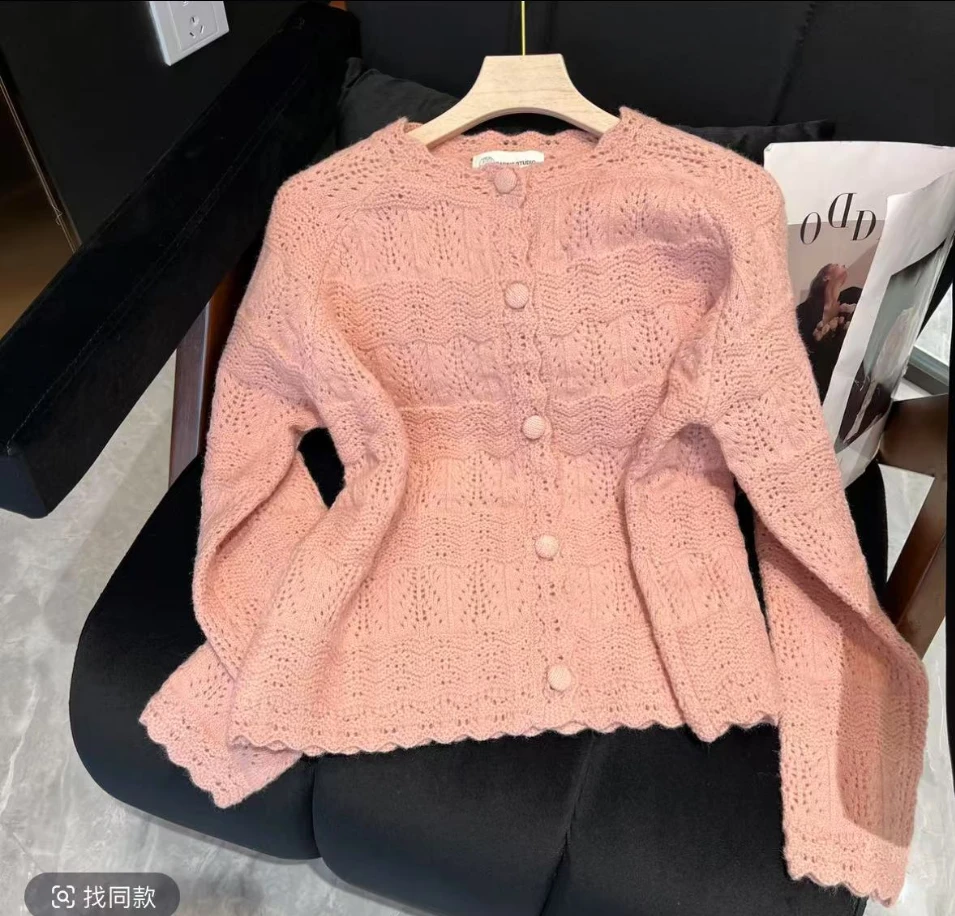 2025设计感荷叶边镂空V领开衫针织宽松高级感时尚春秋季毛衣