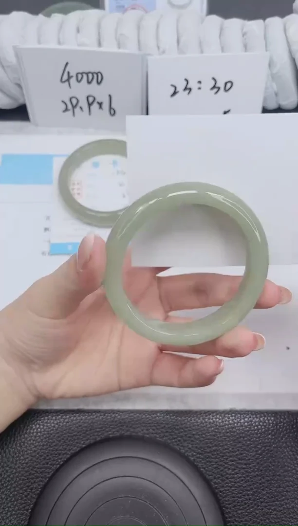 未镶嵌手镯石英质玉125-60.2