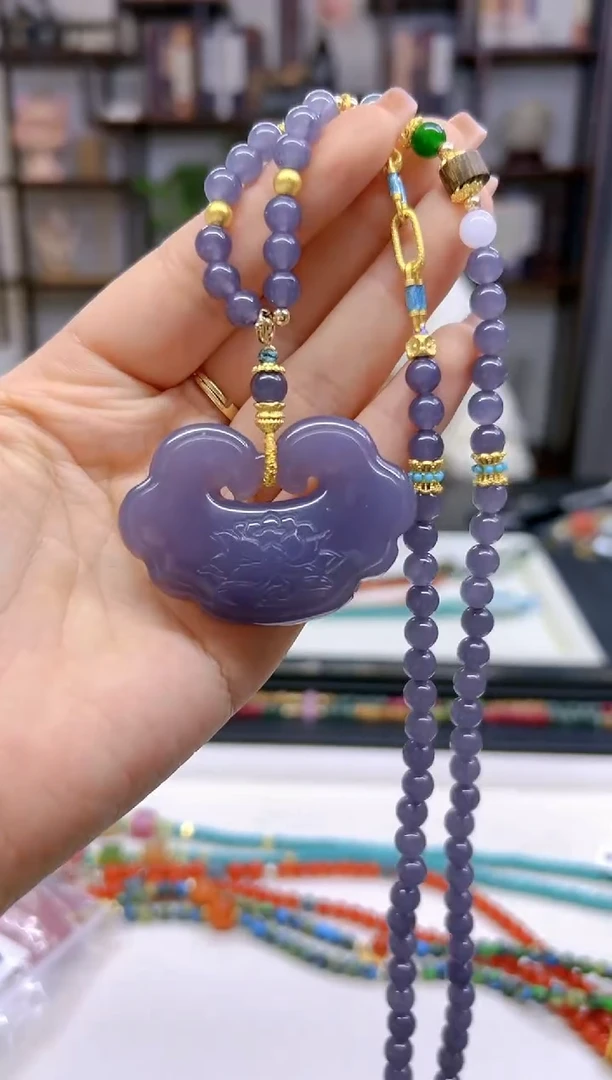 【闪购商品】和田玉毛衣链未镶嵌M606