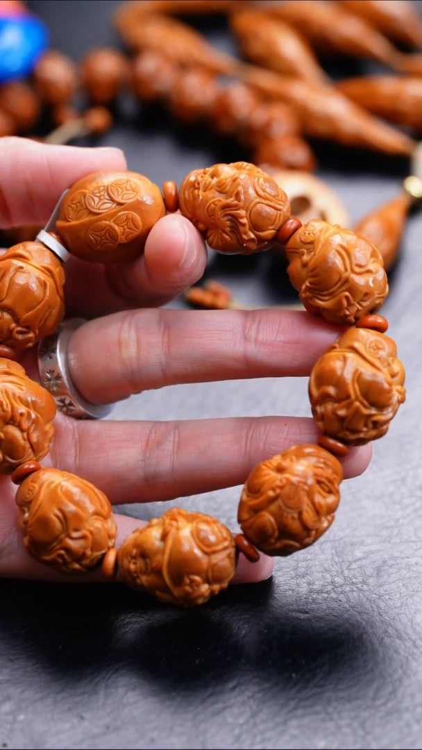 【闪购商品】橄榄核吊坠橄榄核