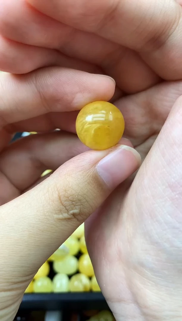 未镶嵌琥珀珠宝奇石52