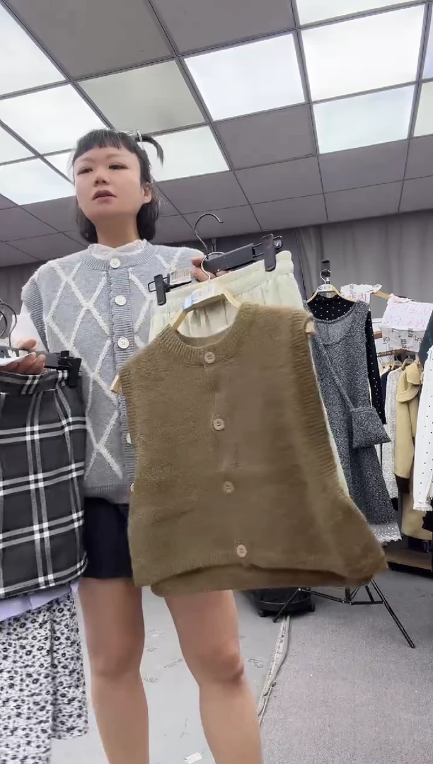 棉 大哥家漂亮衣服漂亮颜色