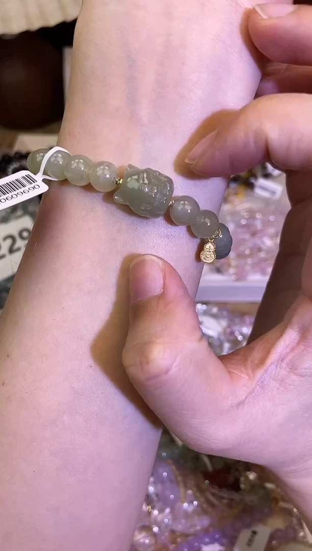 手饰和田玉银S925镶嵌268