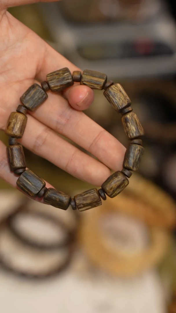 沉香手串单圈 随型沉香