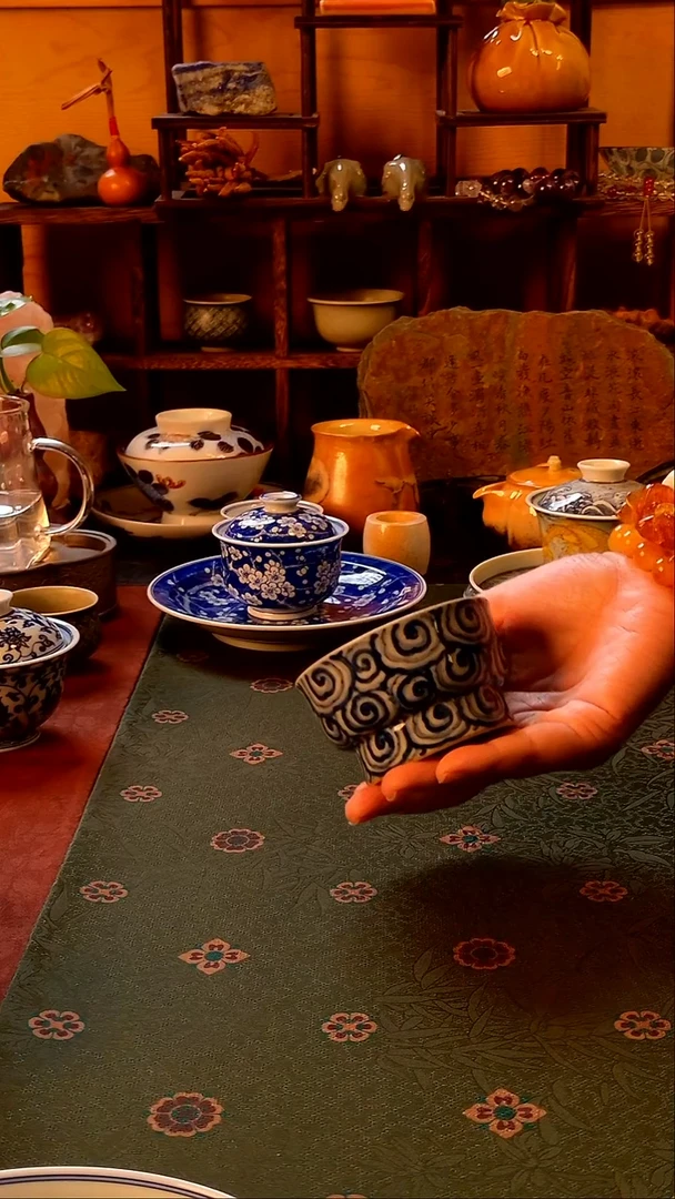 【手工手绘祥云仿古泥主人杯】