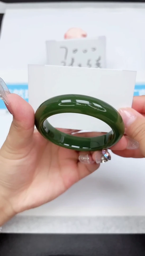 石英质玉手镯未镶嵌68-56.8