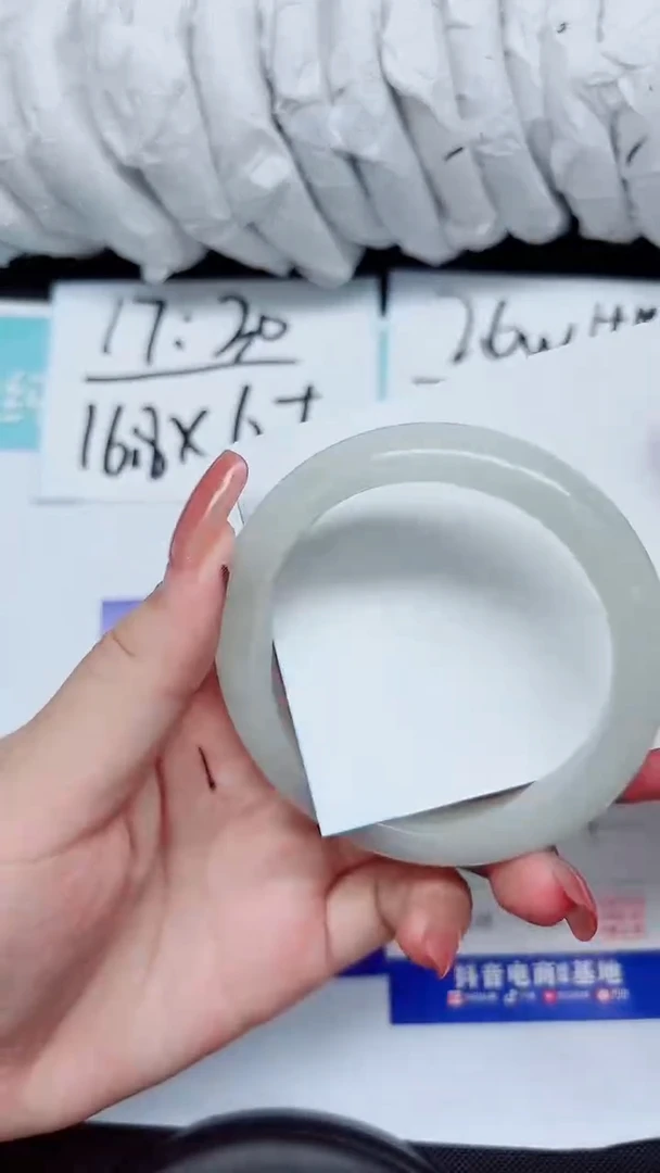石英质玉手镯未镶嵌344-56