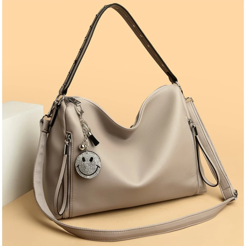 单 2057  灰色 休闲女包（长32宽14高26cm）