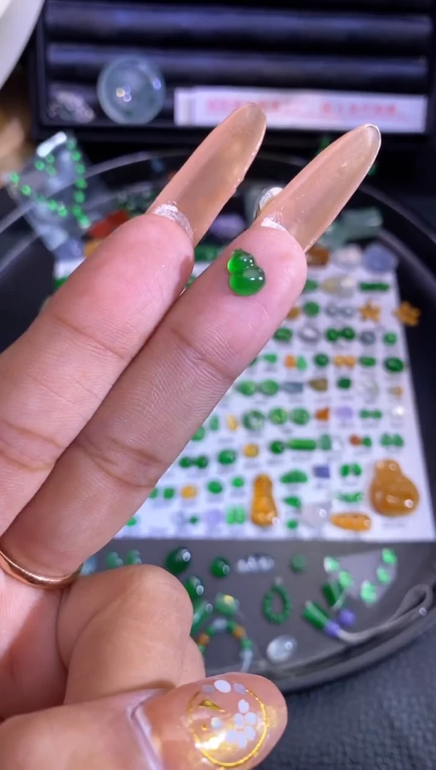 未镶嵌挂件翡翠葫芦