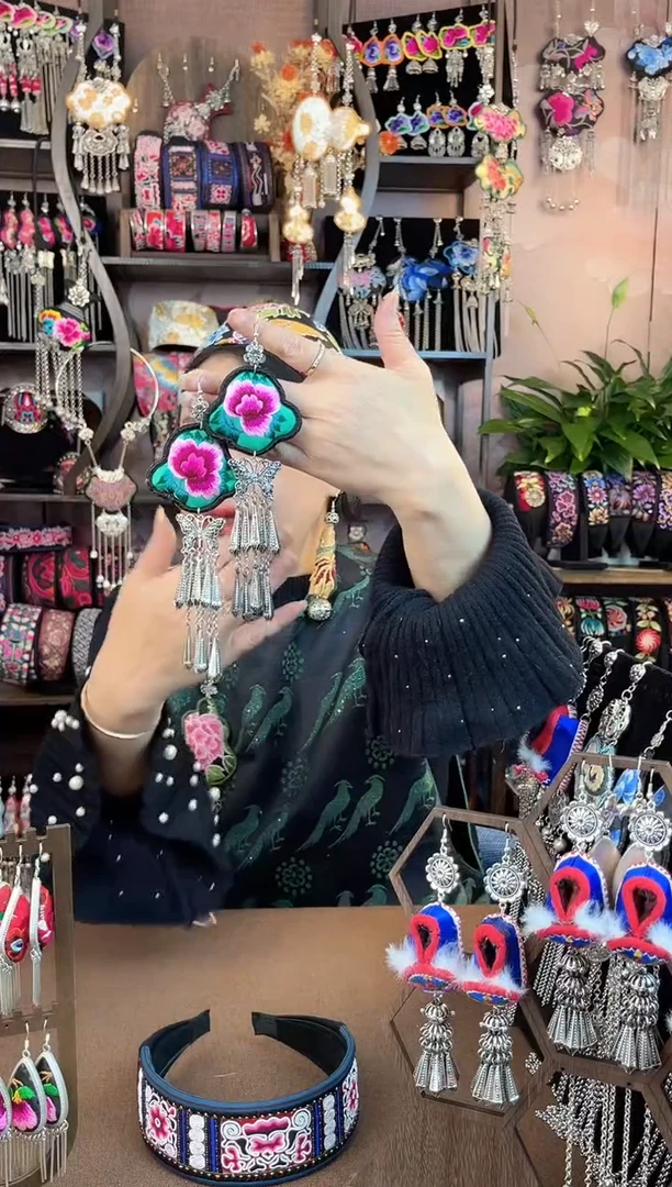 织绣民族风手工非遗老绣饰品437