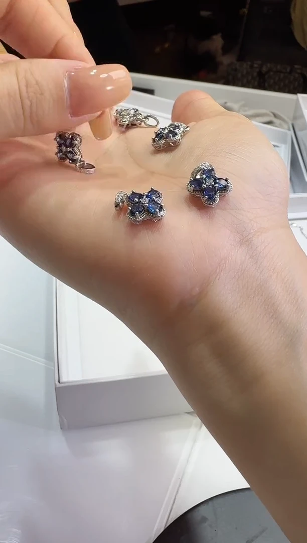 颈饰蓝宝石未镶嵌1106047仅一件