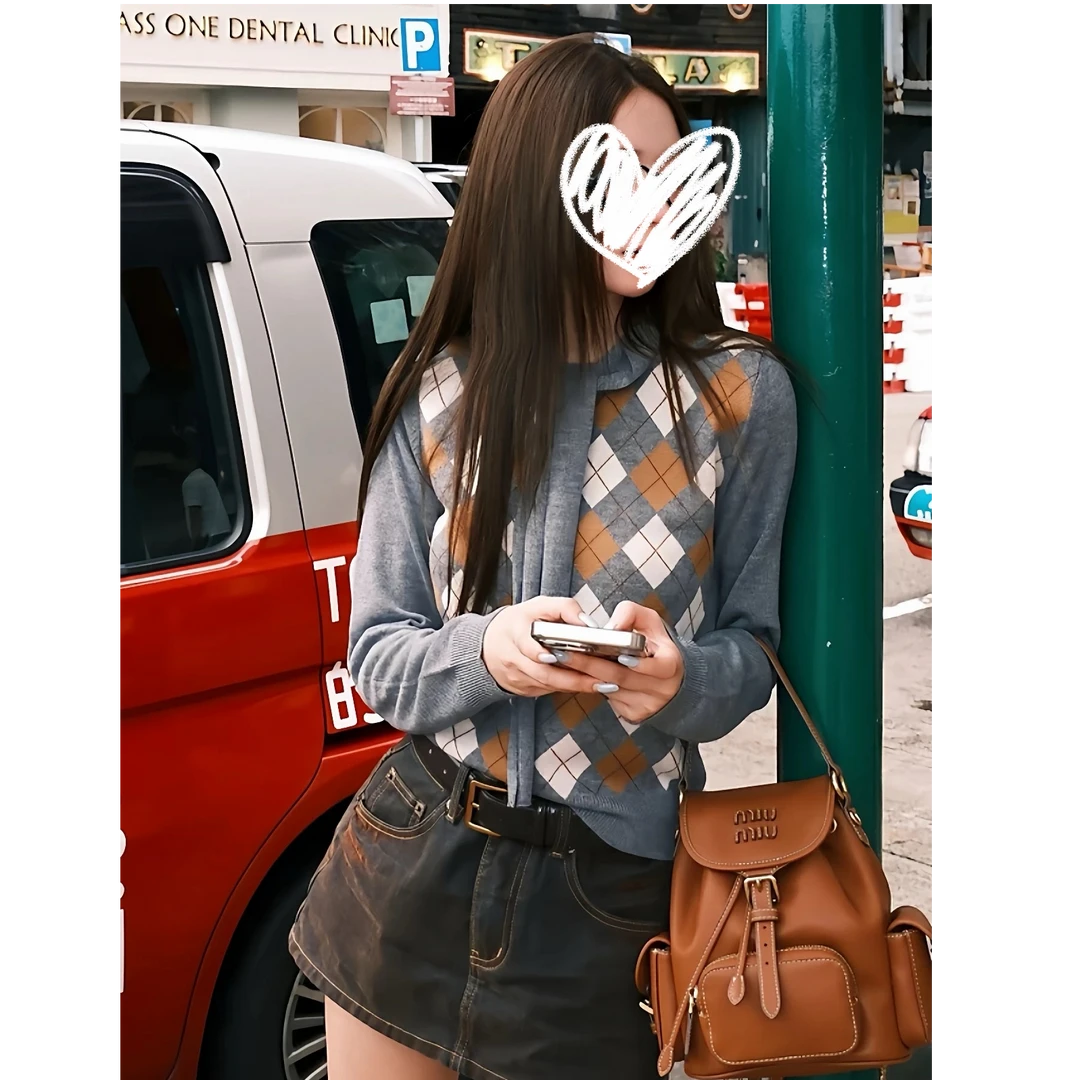 菱形格披肩针织衫女秋季新款长袖复古慵懒风毛衣开衫上衣