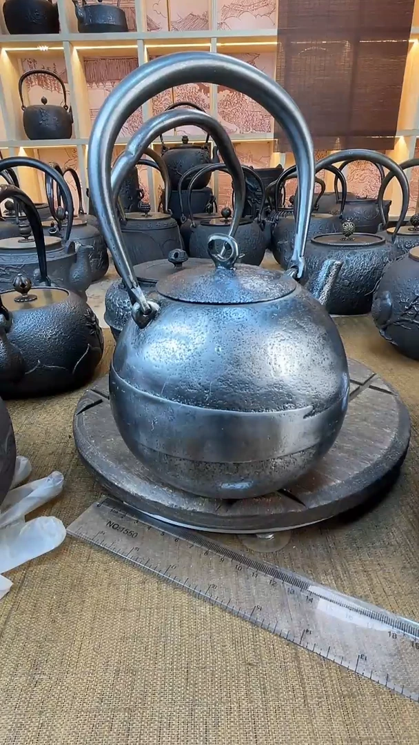 【闪购商品】亮皮小天猫a37   11111